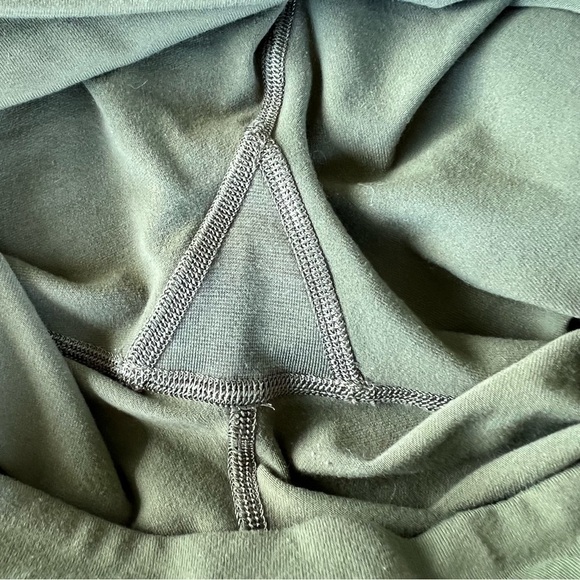 Lululemon Wunder Under Low-Rise Full Length Tight W5AW2S Barracks Green Sz 4 GUC - Picture 8 of 10